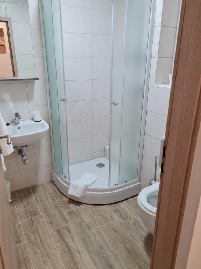 Restoran I Sobe Savic Bed and Breakfast Krnjak Εξωτερικό φωτογραφία