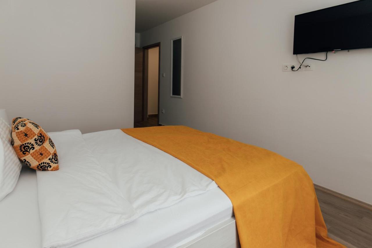 Restoran I Sobe Savic Bed and Breakfast Krnjak Εξωτερικό φωτογραφία